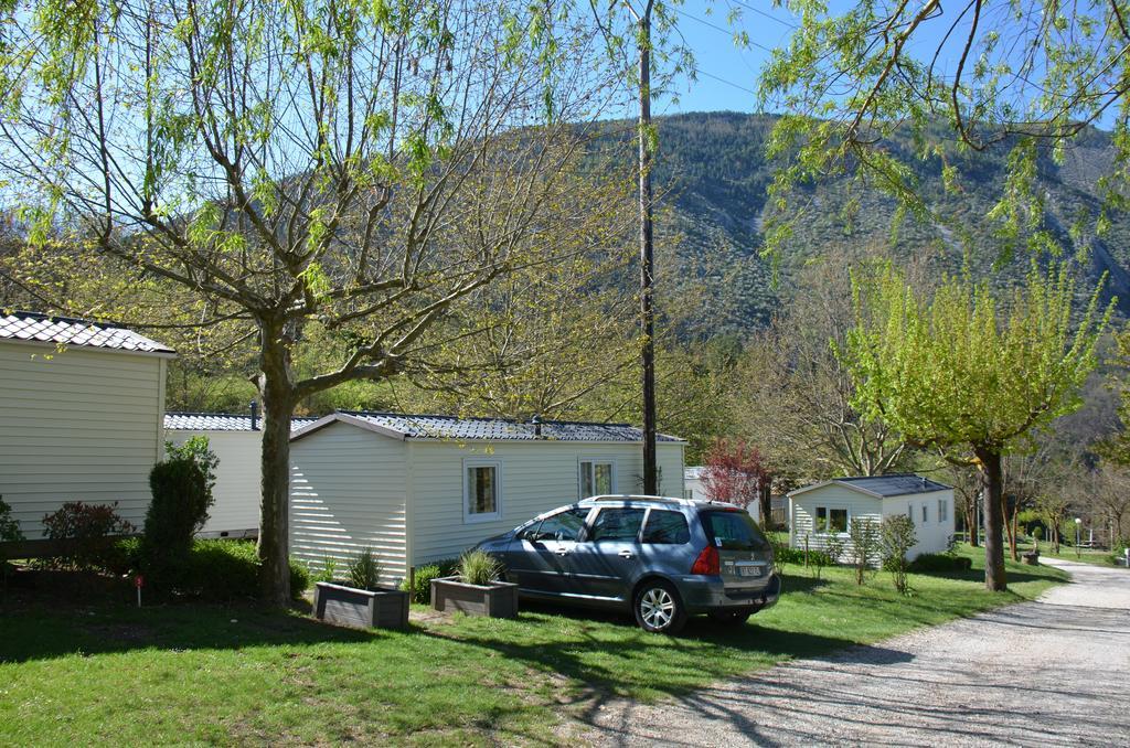 Camping Calme Et Nature Castellane Room photo